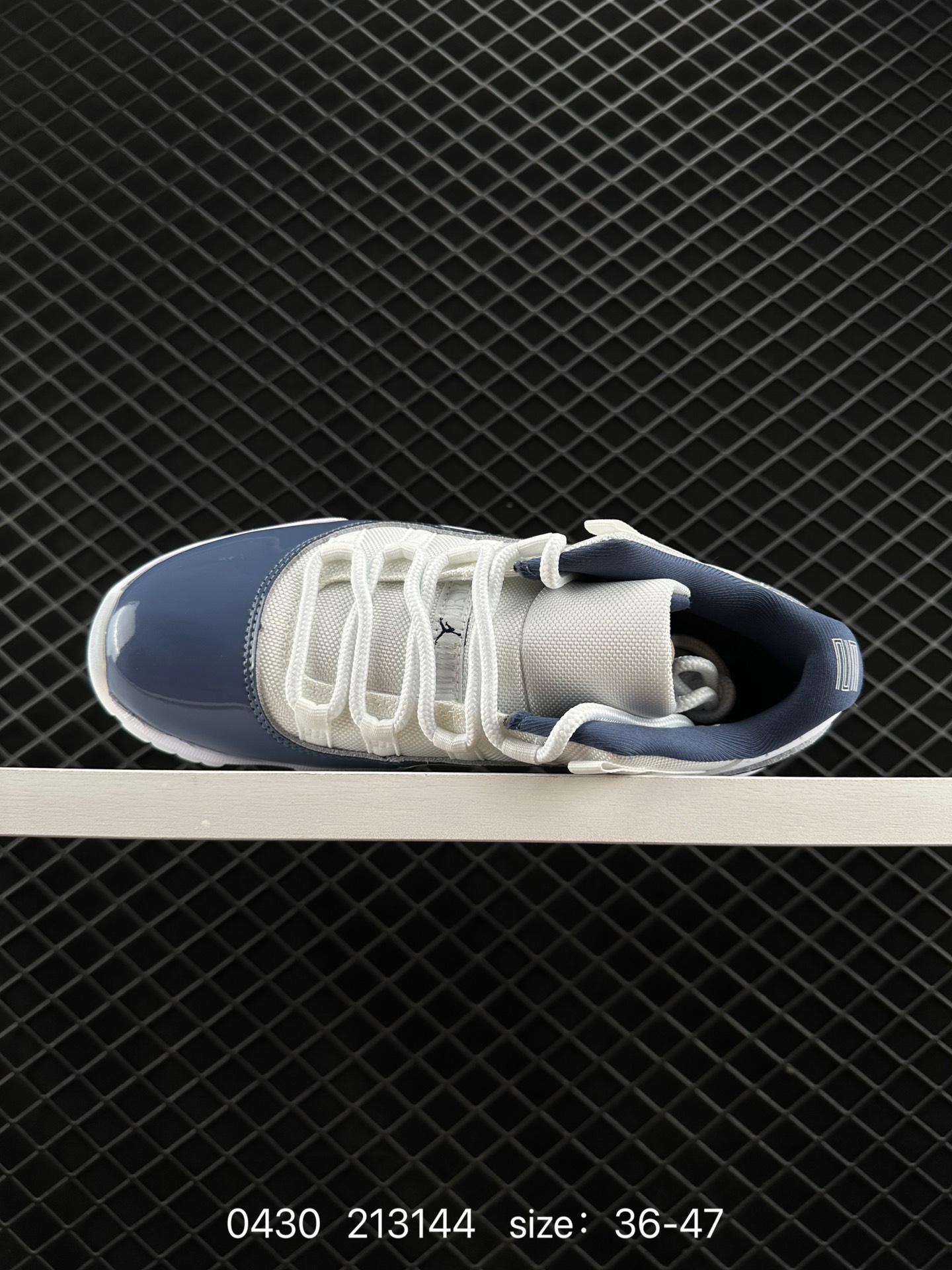 Air Jordan 11 Retro Low 